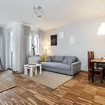 Goldenberry Mokotow Apartmán *