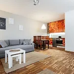 Goldenberry Apartment With Parking Mokotow