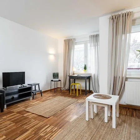 Goldenberry With Parking Mokotow Apartman