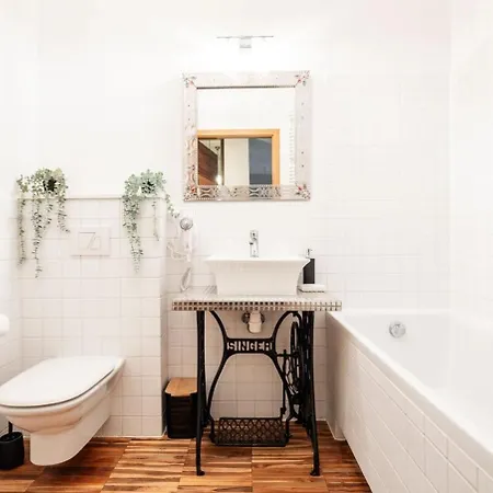 Apartman Goldenberry With Parking Mokotow