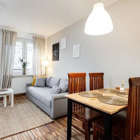 アパート Goldenberry Mokotow ワルシャワ