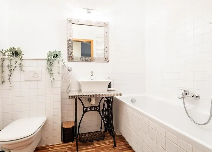 Goldenberry Mokotow * Varsó