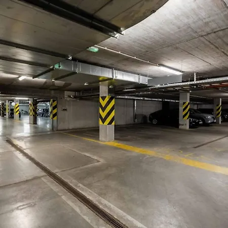 Goldenberry With Parking Mokotow Apartment *
